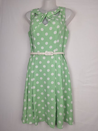 Second-Hand - Review Mint Spot Everyday Dress Size 10 - SwapUp