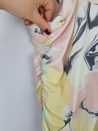 Second-Hand - Cue Pastel Marble Swirl Tank Top Size 14 - SwapUp