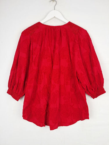 Second-Hand - Blue Illusion Rose Textured Shirred Shoulder Blouse Size M - SwapUp