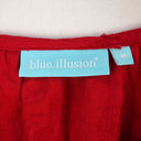 Second-Hand - Blue Illusion Rose Textured Shirred Shoulder Blouse Size M - SwapUp