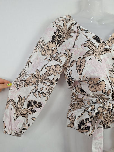Second-Hand - Witchery Jungle Print Wrap Top Size 8 - SwapUp