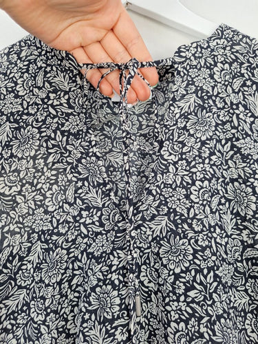 Second-Hand - Witchery Breezy Sleek Summer Blouse Size 8 - SwapUp