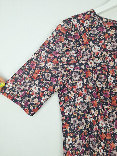 Second-Hand - Witchery Everyday Floral Cut Out Top Size S - SwapUp