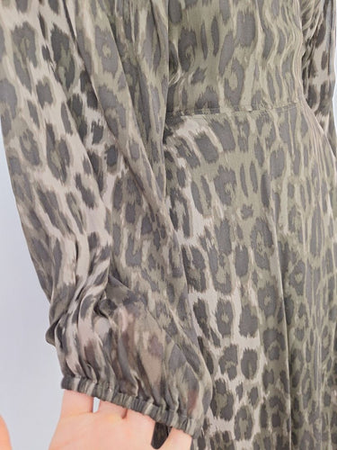 Second-Hand - Witchery Jungle Balloon Sleeve Wrap Dress Size 8 - SwapUp
