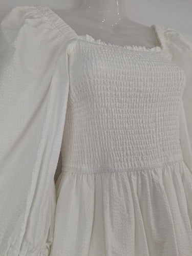 Second-Hand Witchery Cloud White Textured Maxi Dress Size 8 – SwapUp Second-Hand Witchery Cloud White Textured Maxi Dress Size 8 – SwapUp
