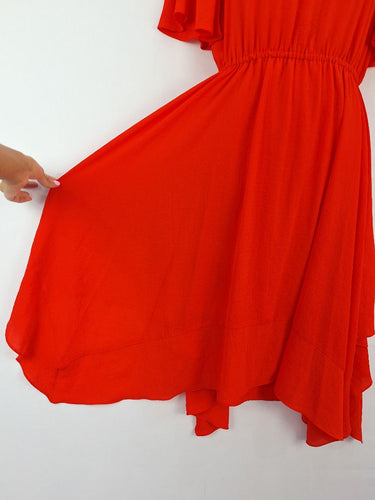 Second-Hand - Witchery Scarlet Textured Floaty Dress Size 8 - SwapUp