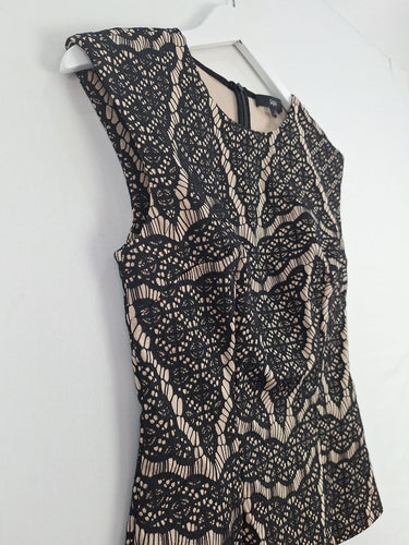Second-Hand - Saba Elegant Lace Soft Flare Top Size 6 - SwapUp