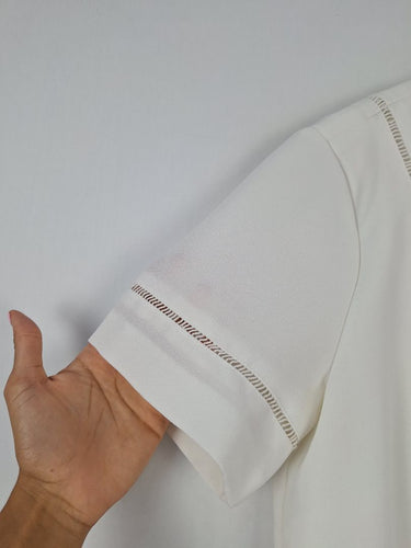 Second-Hand - Banana Republic White Lace Trim Detail Top Size S - SwapUp