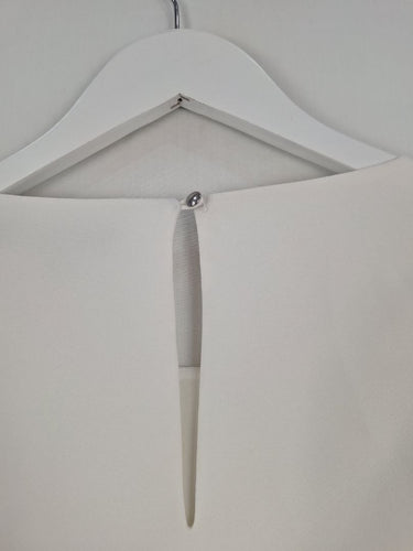 Second-Hand - Banana Republic White Lace Trim Detail Top Size S - SwapUp