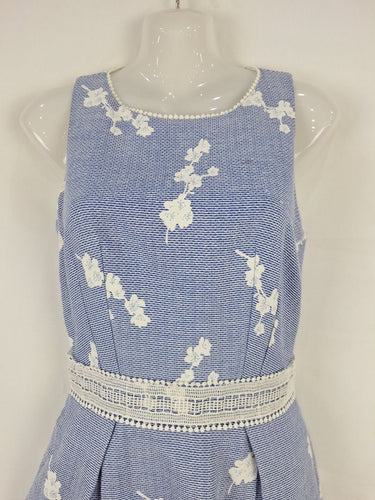 Second-Hand - Marcs Cherry Blossom Sky Lace Waist Dress Size 8 - SwapUp