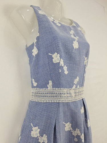 Second-Hand - Marcs Cherry Blossom Sky Lace Waist Dress Size 8 - SwapUp