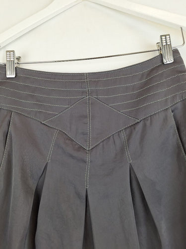 Second-Hand - White Suede Slate Sheen Pleat Mini Skirt Size 8 - SwapUp