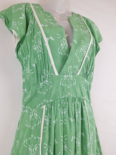 Second-Hand - Assorted Brands V Neck Parakeet Green Mini Dress Size 8 - SwapUp