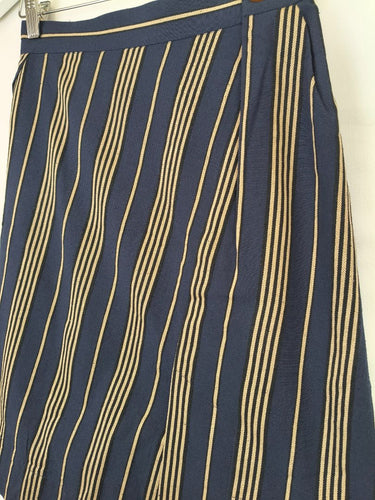Second-Hand - Vivienne Westwood Red Label Skirt Size S - SwapUp