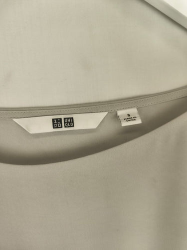 Second-Hand - Uniqlo Smoke Flare Sleeve Top Size S - SwapUp