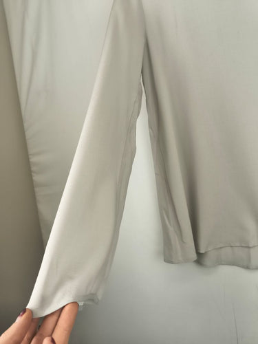Second-Hand - Uniqlo Smoke Flare Sleeve Top Size S - SwapUp