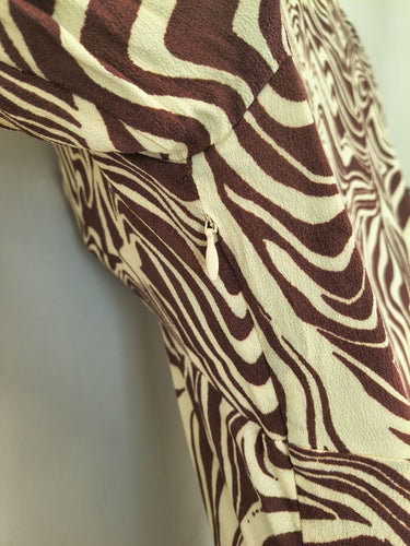 Second-Hand - Rixo Zebra Design Poppy Midi Dress Size 14 - SwapUp
