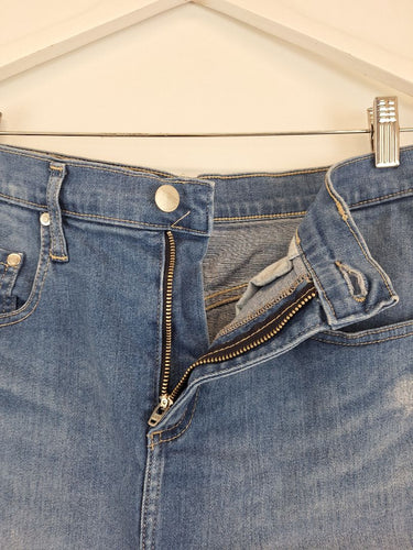 Second-Hand - Nobody Denim Frayed Hem Denim Cult Skirt Size 12 - SwapUp