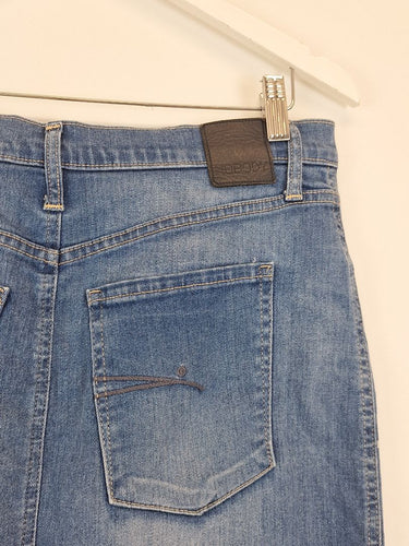 Second-Hand - Nobody Denim Frayed Hem Denim Cult Skirt Size 12 - SwapUp