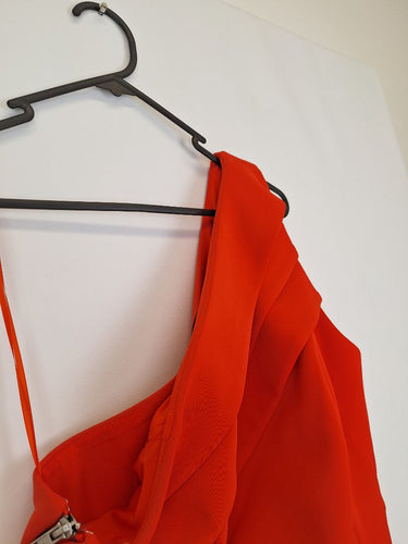 Second-Hand - Mossman Elegant Red One Shoulder Midi Dress Size 8 - SwapUp