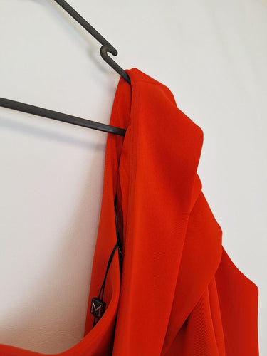 Second-Hand - Mossman Elegant Red One Shoulder Midi Dress Size 8 - SwapUp