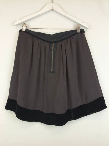 Second-Hand - Gap Chic Chocolate Velvet Edge Mini Skirt Size 10 - SwapUp