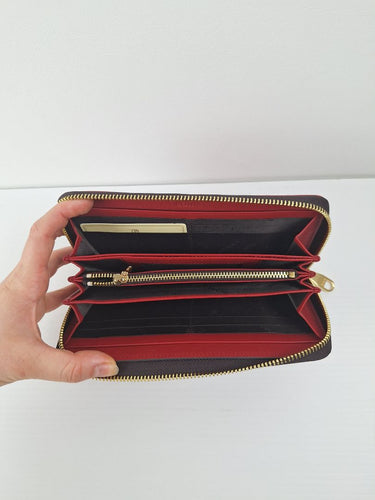 Second-Hand - Bonia Wine Red Zip Wallet - SwapUp
