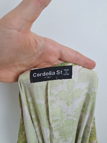 Second-Hand - Cordelia St Muted Damask Midi Dress Size 14 - SwapUp