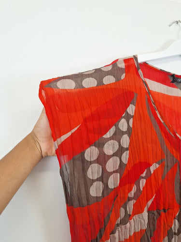 Second-Hand - TS Sheer Eclectic Long Blouse Size 24 - SwapUp