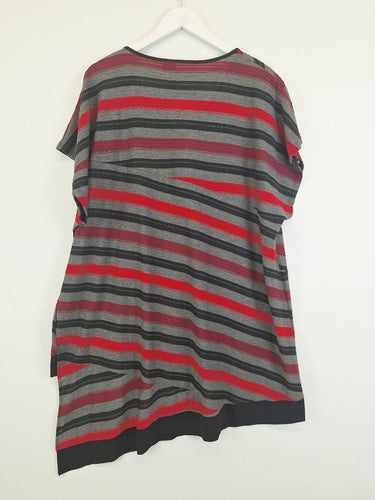 Second-Hand - Taking Shape Asymmetric Stripe Blouse Size L - SwapUp