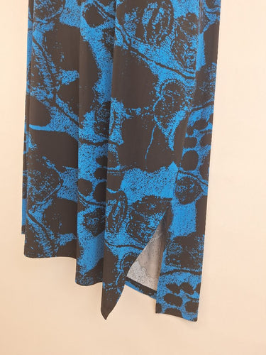Second-Hand - Taking Shape Abstract Azure Midi Dress Size M - SwapUp