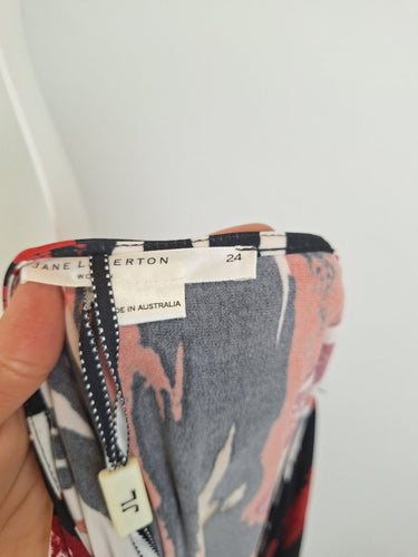 Second-Hand - Jane Lamerton Classic Work Mini Dress Size 24 - SwapUp