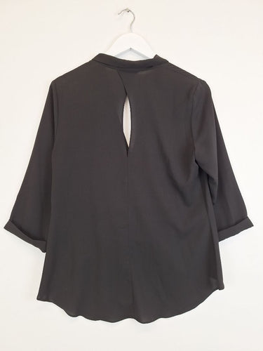 Second-Hand - Veronika Maine Keyhole Back Soft Twist Blouse Size 8 - SwapUp