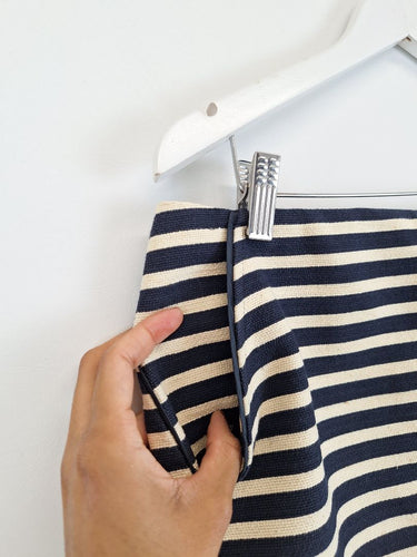 Second-Hand - Banana Republic Structured Navy Striped Mini Skirt Size 12 - SwapUp