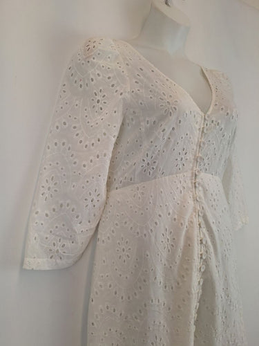 Second-Hand - Kachel Button Up Broderie Picnic Midi Dress Size 12 - SwapUp