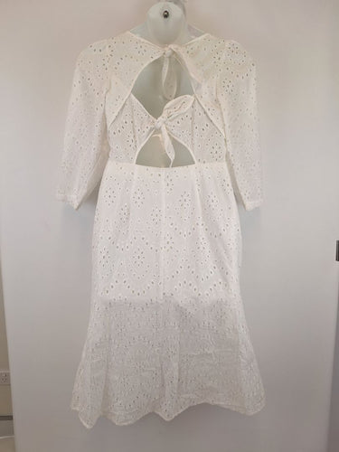 Second-Hand - Kachel Button Up Broderie Picnic Midi Dress Size 12 - SwapUp