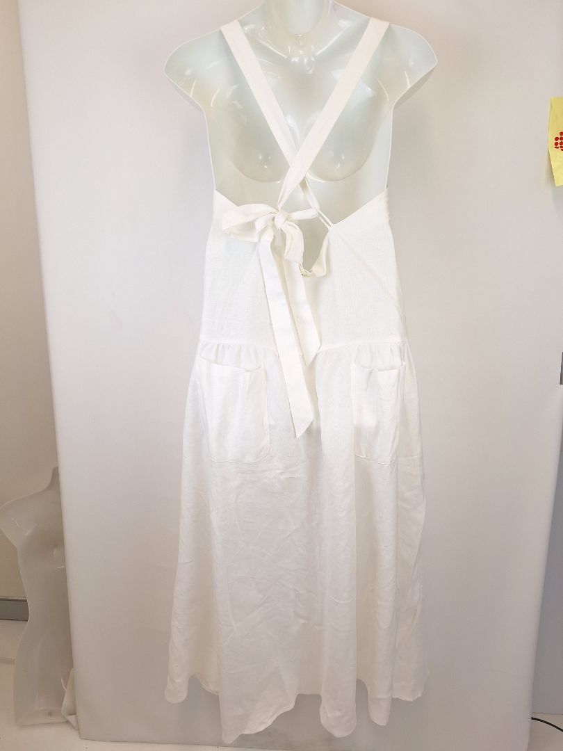 Second-Hand Matin Snow Pure Linen Maxi Dress Size 12 SwapUp Second-Hand Matin Snow Pure Linen Maxi Dress Size 12 SwapUp