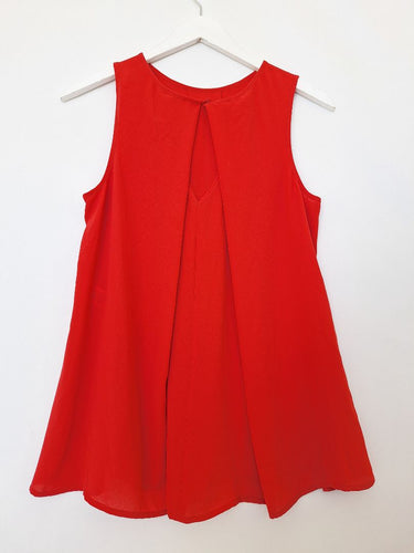 Second-Hand - Cue Crimson Soft Pleat Top Size 12 - SwapUp