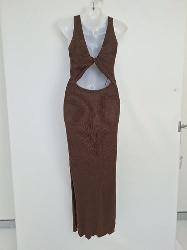 Second-Hand - Bec & Bridge Chocolate Ribbed Back Tie Maxi Dress Size 14 - SwapUp