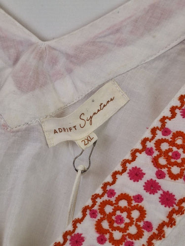 Second-Hand - Adrift Rivka Frilled & Embroidered Top Size XXL - SwapUp