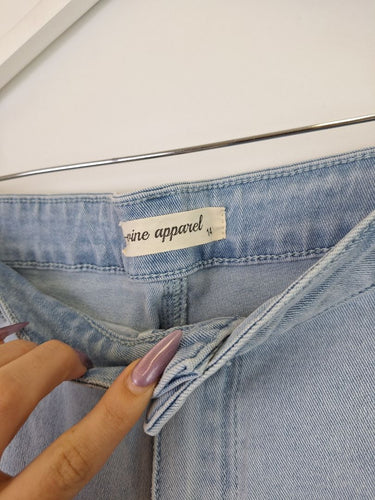 Second-Hand - Vine Apparel Washed Blue Shorty Denim Shorts Size 14 - SwapUp