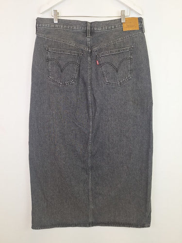 Second-Hand - Levi's Staple Front Slit Faded Black Denim Maxi Skirt Size 14 - SwapUp