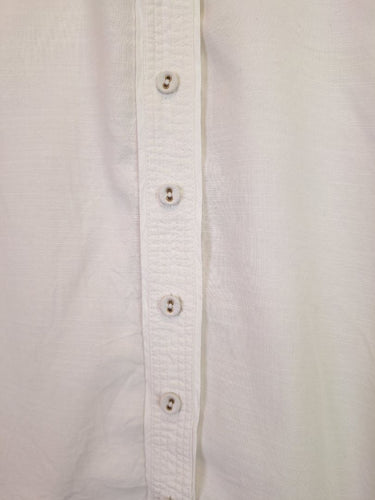 Second-Hand - Witchery Classic White Shirt Size 12 - SwapUp