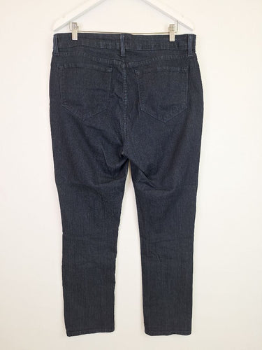 Second-Hand - NYDJ Dark Wash Skinny Jeans Size 16 - SwapUp
