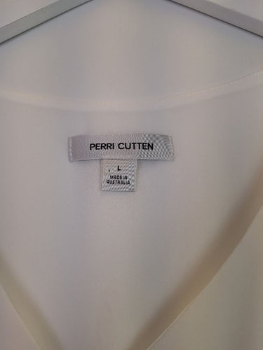 Second-Hand - Perri Cutten White Layered V Neck Tank Top Size L - SwapUp