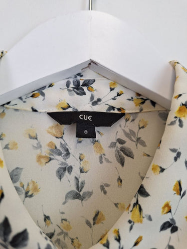 Second-Hand - Cue Sweet Yellow Roses Shirt Size 8 - SwapUp