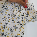Second-Hand - Cue Sweet Yellow Roses Shirt Size 8 - SwapUp