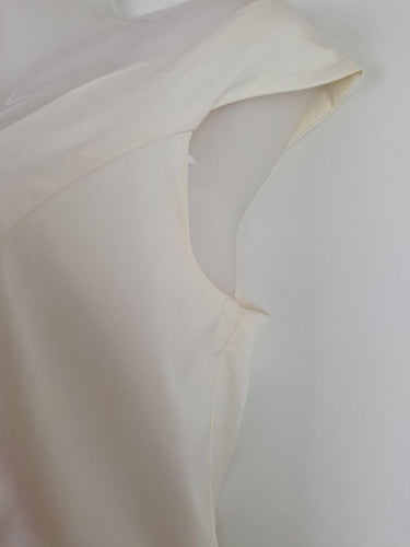 Second-Hand - Mulberry St Vintage Style Sweet Yellow Rose Dress Size 8 - SwapUp