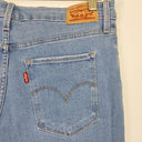 Second-Hand - Levi's Light Blue Shaping Slim Jeans Size 12 - SwapUp