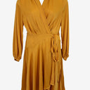 Second-Hand - Atmos & Here Honeysuckle Textured Satin Wrap Dress Size 14 - SwapUp